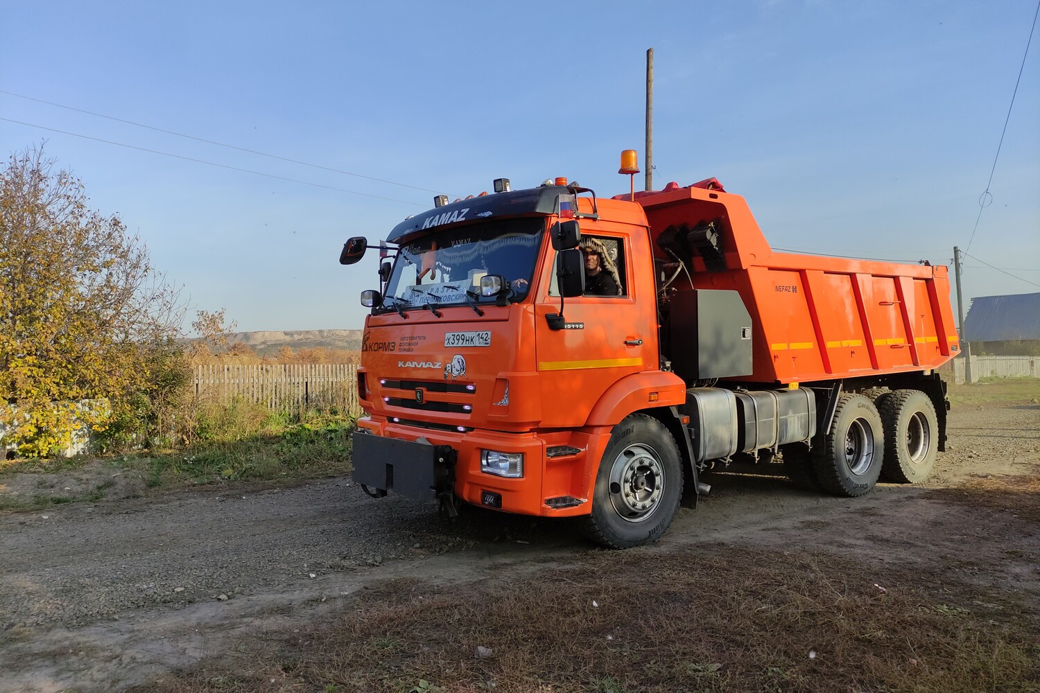 400 тонн благотворительного угля доставят горняки разреза Пермяковский  жителям Беловского района. Разрез Пермяковский